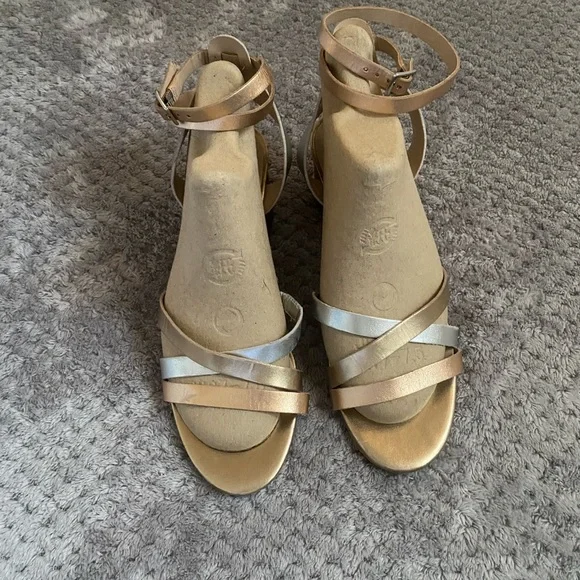 Steve Madden's Reagan city sandals - Picture 7 of 11